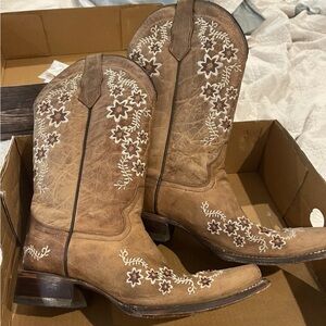 Women’s Laredo cowboy boots
